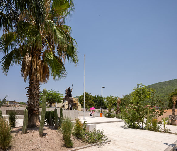 C733_PlazaAyoxuxtla