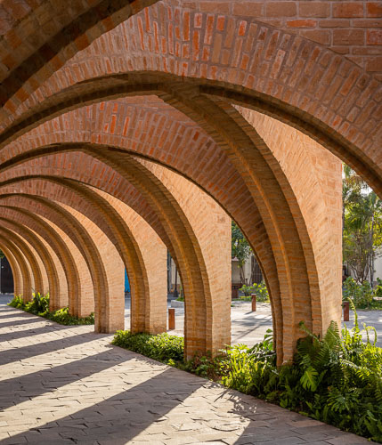 Tmagazine_CentralGardenArches
