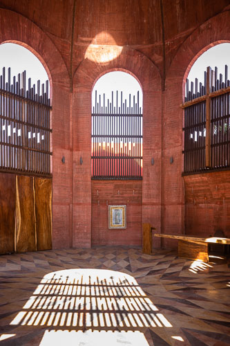Tmagazine_SantaCruzChapel